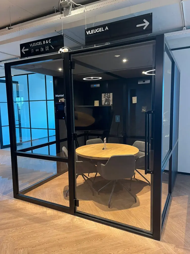 BOW Four custom configuratie zwart/antraciet refurb versie 2.0