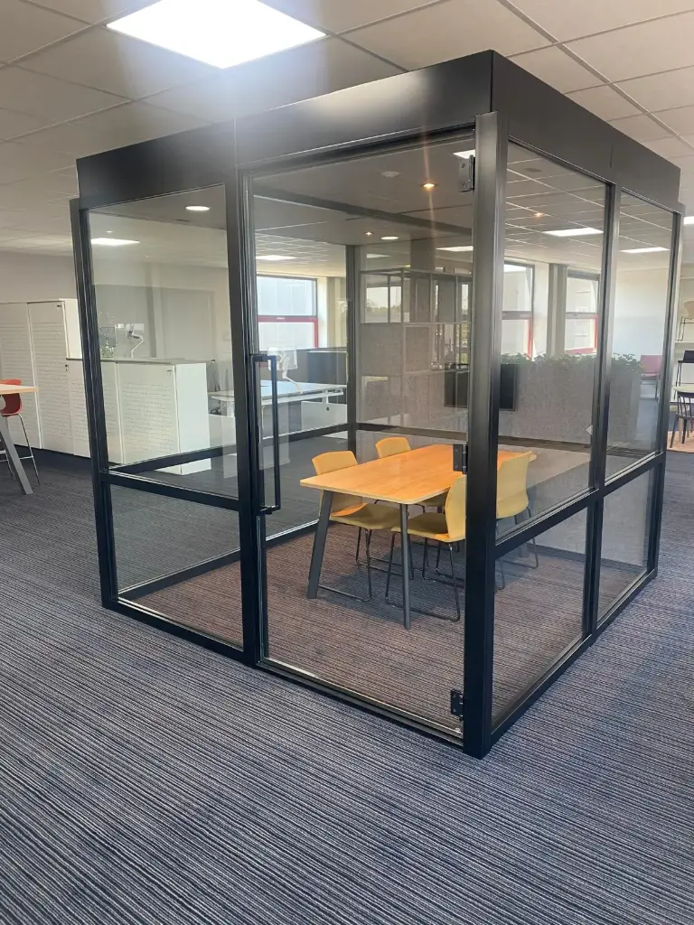 BOW Four zwart/lichtgrijs 1 kant dicht refurb versie 2.0